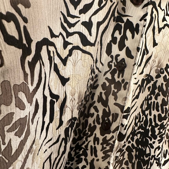 Kim Rodgers Top Womens Size Petit Large Collared Button Down Animal Print - Picture 7 of 7